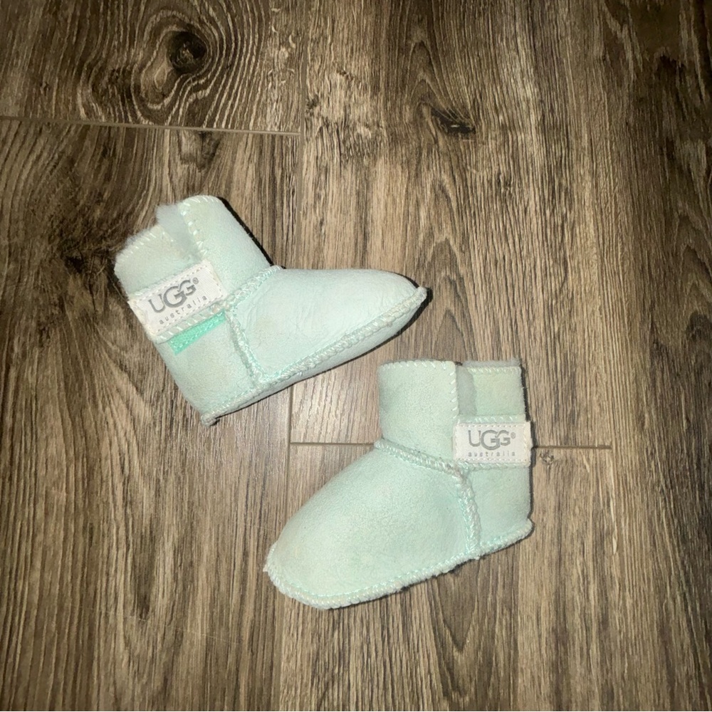 UGG Boots Baby size Small (2/3) Mint Green EUC